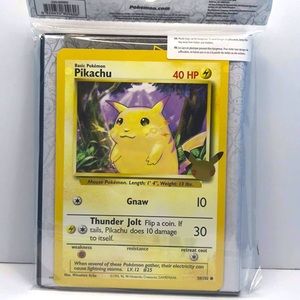 Pokémon 25TH Anniversary Trading Card Binder